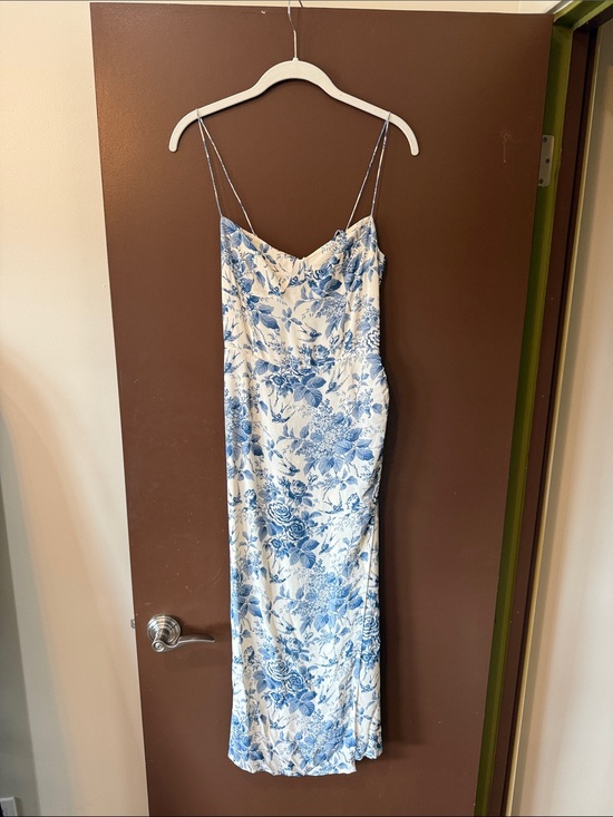 Reformation Dresses & Skirts - REFORMATION Floral Print Midi Dress